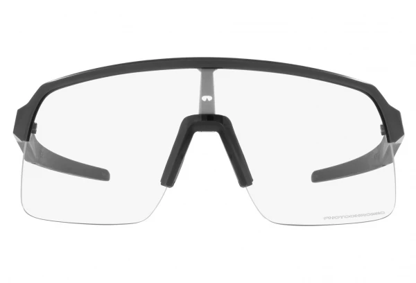 Lunettes Oakley Sutro Lite Matte Carbon Photochromic / Ref : OO9463-4539 Noir / Rose 4 Lunettes Oakley Sutro Lite Matte Carbon Photochromic / Ref : OO9463-4539 Noir / Rose – Image 2